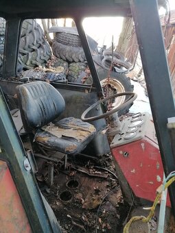 Predám kabínu na traktor zetor crystal - 2