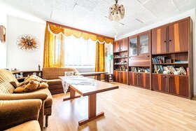 6 izbový rodinný dom s dvomi garážami - DARGOV - 2