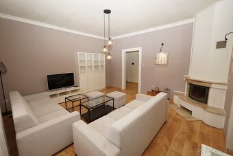 Luxusný 3i byt s vlastným parkovaním a pr. pivnicou-Centr. - 2