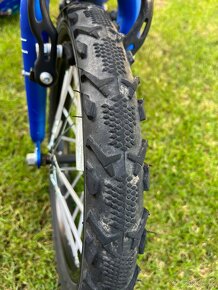 Bicykel Ridgeback MX16, prilba Uvex - 2