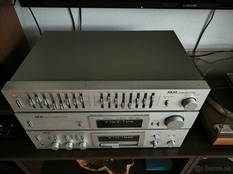Akai - 2