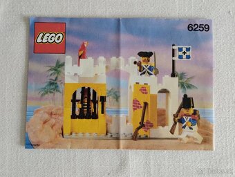 LEGO Pirates 6259 Broadside's Brig - 2