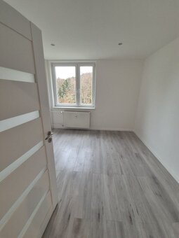 Na predaj kompletne zrekoštruovaný 3 izbový byt v Novej Dubn - 2