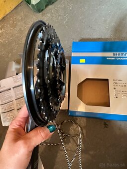 Predné ozubené koleso a pedál Shimano FC-TY 501 - 2