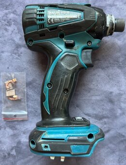 AKU rázový uťahovač Makita DTD146 (Li-ion, 18V) - 2