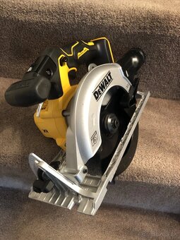 Nová AKU kotoučová pila DeWALT DCS565(bez bat. a nab.) - 2