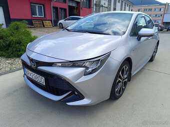 Toyota Corolla 1.8 Hybrid, comfort,r.v. 2021, iba 22 000 km - 2