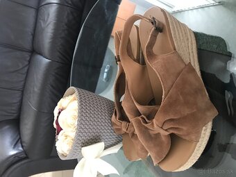 UGG original kožené damske sandálky veľkosť 39 - 2