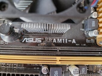 ASUS AM1L-A , Socket AM1, DDR3 - 2