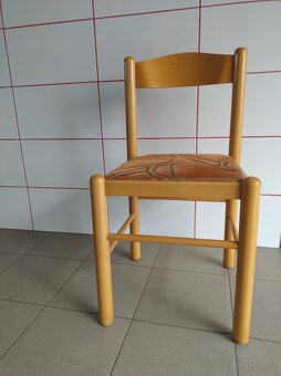 Jedálenská stolička - 2