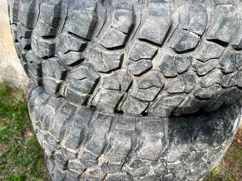 Bf Goodrich 235/75 r15 - 2