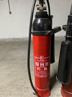 Predám hasiaci prístroj 6kg - 2