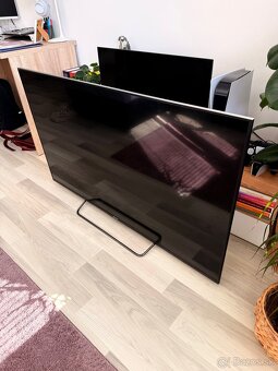 Sony Bravia KDL55W808C - 2