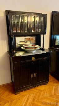 Predám čierny elegantný jedálenský set - 2