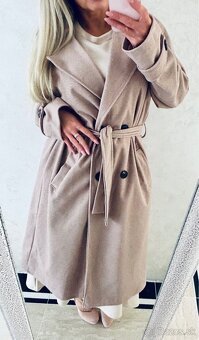 Damsky elegantny kabat Latte - 2