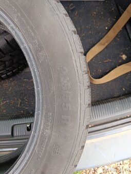 215/55r17 zimné Continental - 2