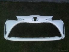 Toyota Yaris 3 III 2017 - 2020 facelift - predny naraznik - 2