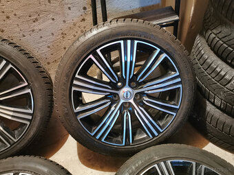 Volvo S60 / V60 - orig. 18" zimná sada DOT 23 6+ mm - 2