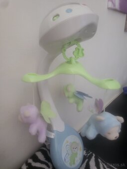 Kolotoč nad postieľku - 2