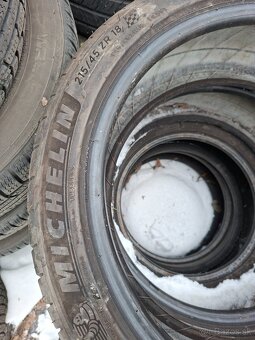 215/45 R18 93Y Michelin - 2