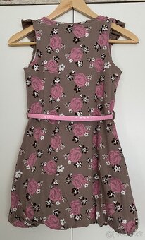 ŠATY S KVETINOVÝM VZOROM - 2