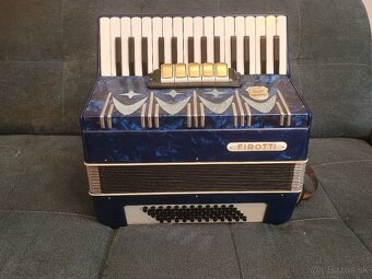 Predam akordeón - 2