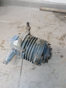 Vzduchový piestový kompresor - 2