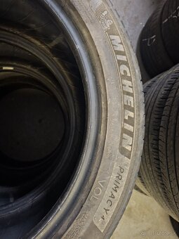 Michelin 235/45R18 98W - 2