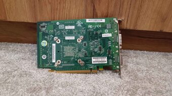 Graficka karta NVIDIA Quadro FX 1700 - 2