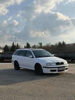Škoda Octavia - 2