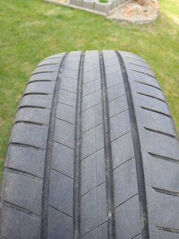 Brigestone 215/60r17 letné - 2