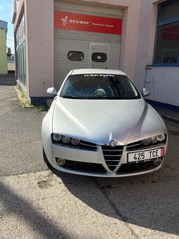 Predám Alfa Romeo 159 - 2