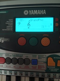 Elektrické varhany Yamaha PSR 240 - 2