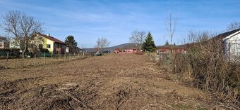 Predaj pozemok . Podhorany , časť Mechenice , 1413 m2 - 2