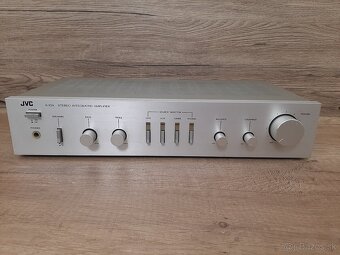 Vintage zosilňovač +Tuner JVC - 2