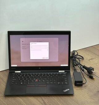 Lenovo ThinkPad X1 Yoga (360°) •i7 •16GB •Stylus - 2