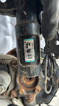 Toyota Rav4 pravý tlmič 48510-42550 - 2