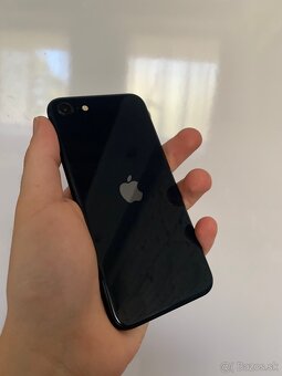 Apple iPhone SE 2022 - 2