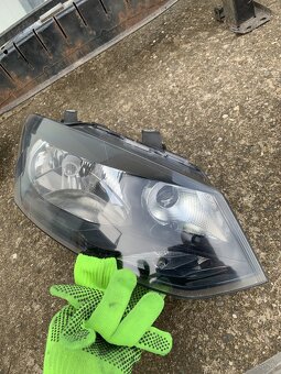 predni svetlo svetla vw polo 6r prave leve 09-14 - 2