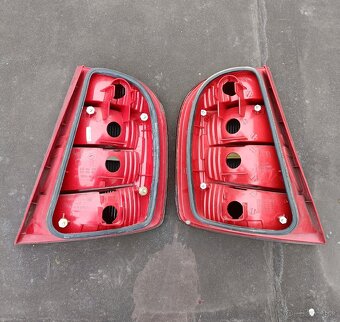 Škoda Fabia 1 - Zadné svetlá - 2