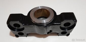 Konzola prednej nápravy Zetor Forterra - 2