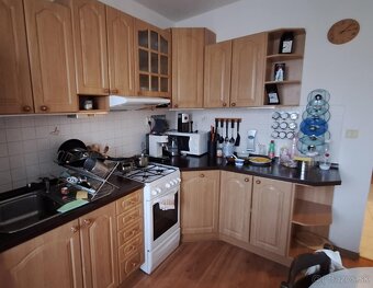 Predam rohovu kuchynu so spotrebicmi - Petrzalka - 2