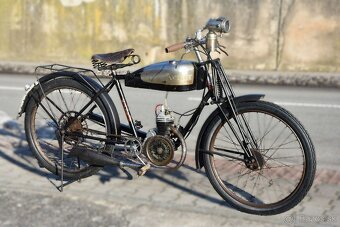 Předválečné motokolo Armor Paris - 2