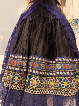 Kroj - krásny starý kroj na predaj - 2