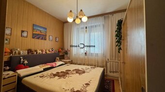 NA PREDAJ rodinný dom v Jelšovciach - EXKLUZÍVNE - 2