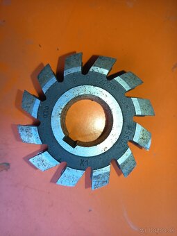 Frézovacia hlava na drevo 1 - 2