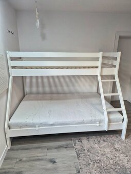 Poschodova postel - 2