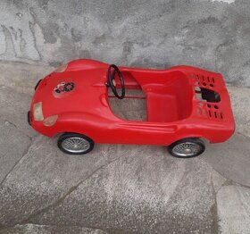 Šlapacie autíčko Ferrari Dino 1969 - 2