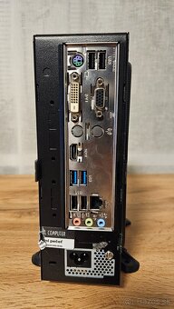 Mini ITX - RAM 4 GB DDR4, SSD 240GB, Win 10 - 2
