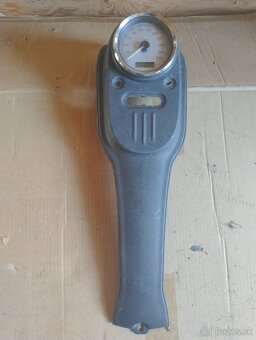 HARLEY DAVIDSON TACHOMETER DYNA - 2